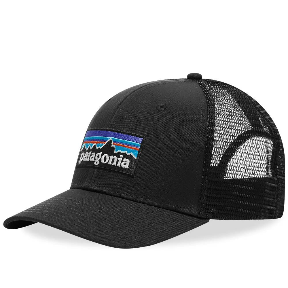 Mütze Patagonia P-6 Logo Trucker Cap 38289-BLK